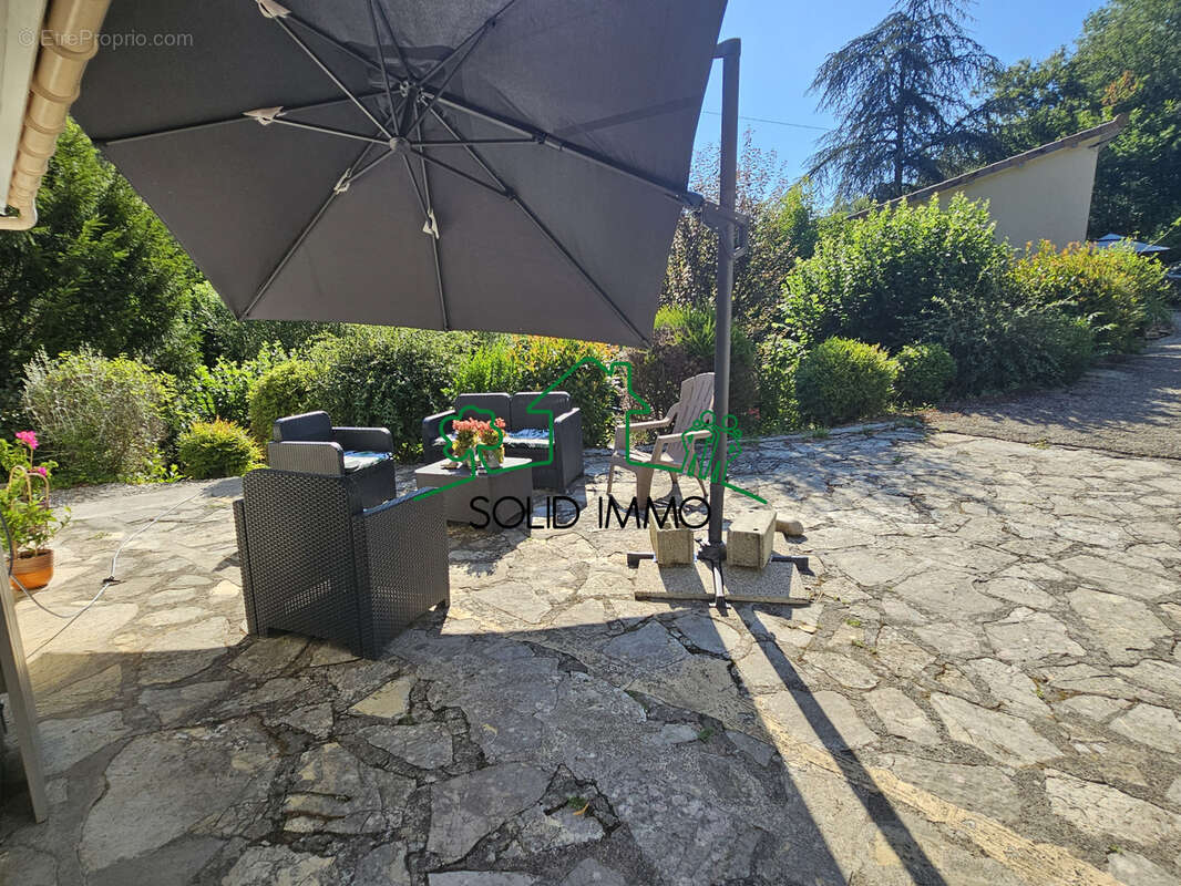 Charmante maison avec piscine dans un écrin de verdure - photo 12