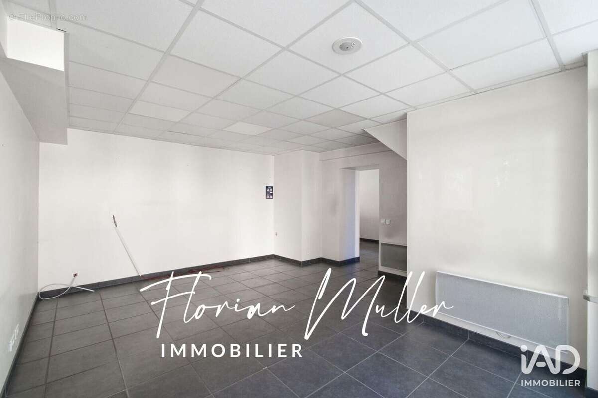 Photo 2 - Commerce à MONTBELIARD