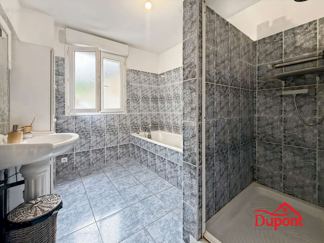 Maison 137 m² à Deville  - photo 8
