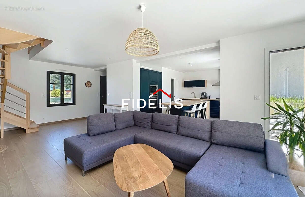 Maison à SAINT-SULIAC