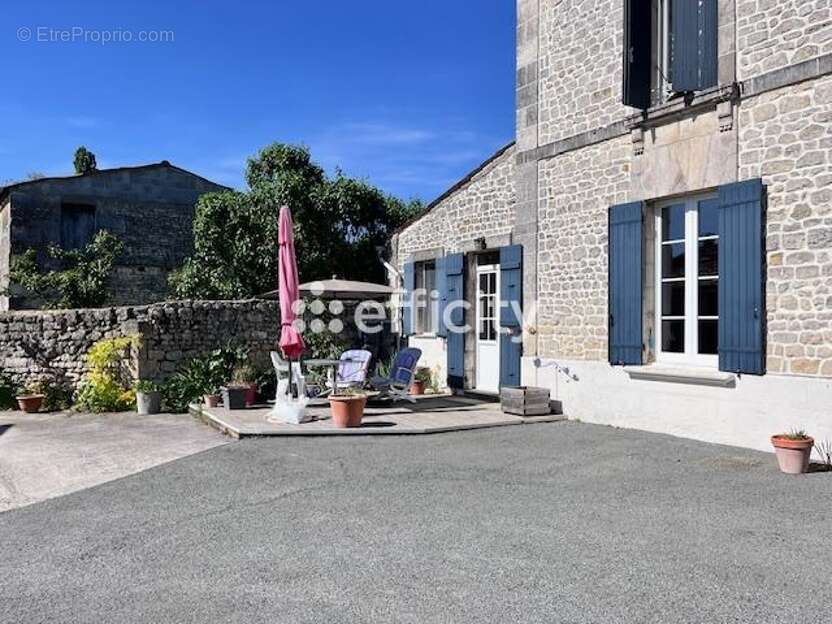 Maison à LORIGNAC