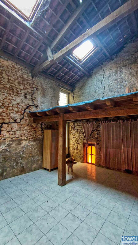 Maison à PUY-L'EVEQUE