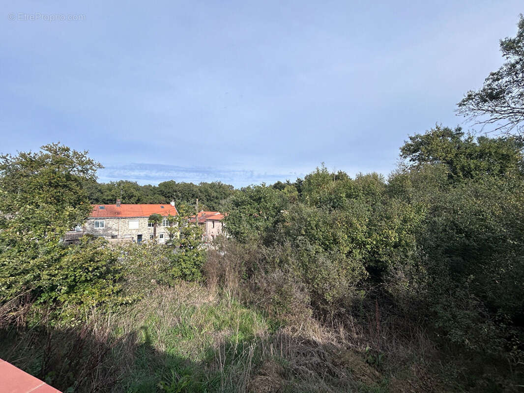 Maison à BOUGUENAIS