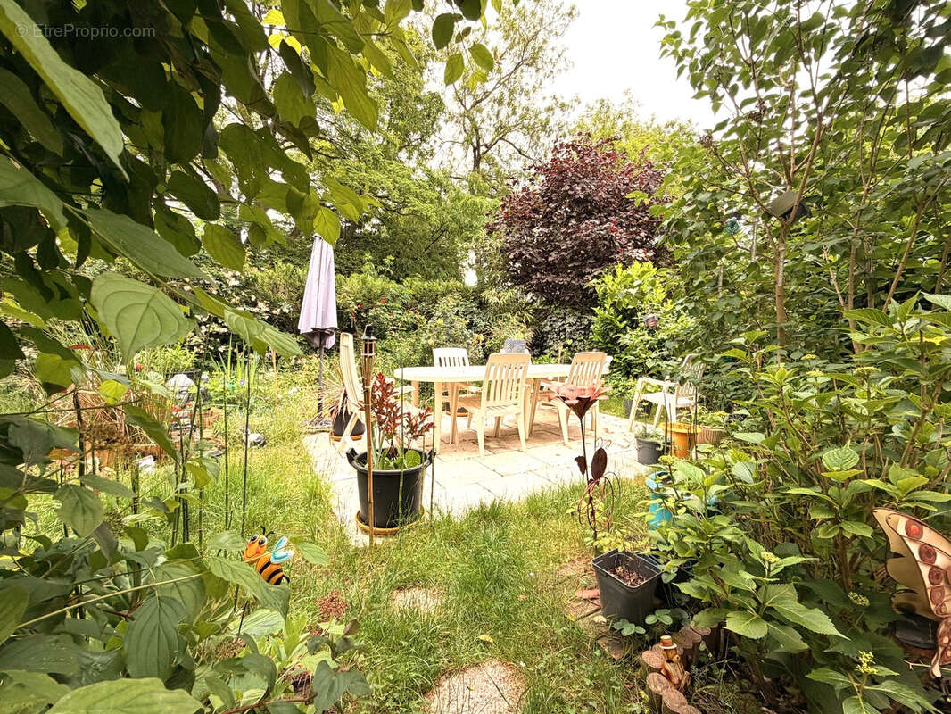 Appartement avec esprit maison Jardin privatif, 2 terrasses et garage - photo 9