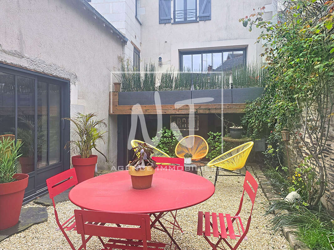 Maison à LES PONTS-DE-CE