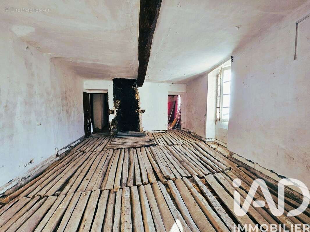 Photo 4 - Maison à MONTFERRAT