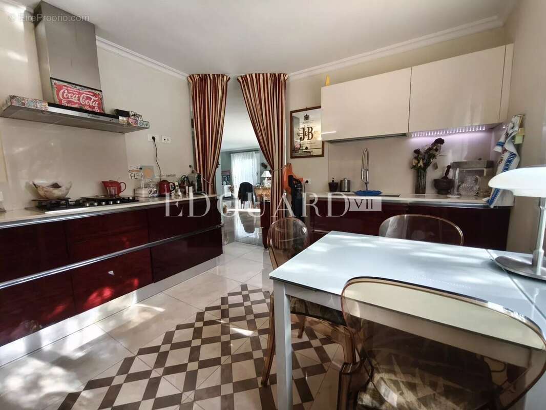 Maison à ROQUEBRUNE-CAP-MARTIN