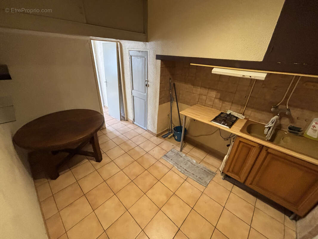 Appartement à MARSEILLE-3E