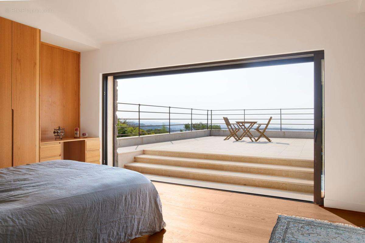 Maison à LA COLLE-SUR-LOUP