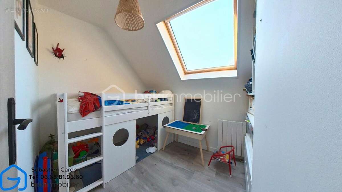 Maison à COURRIERES