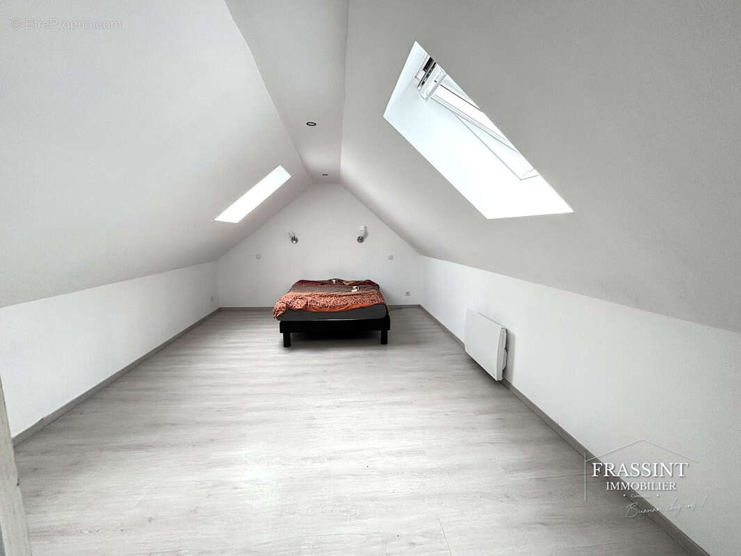 Maison 101 m² à Cambrai  - photo 8