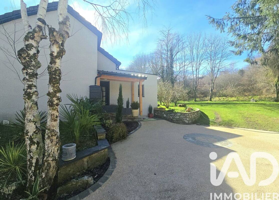 Photo 1 - Maison à POUEYFERRE