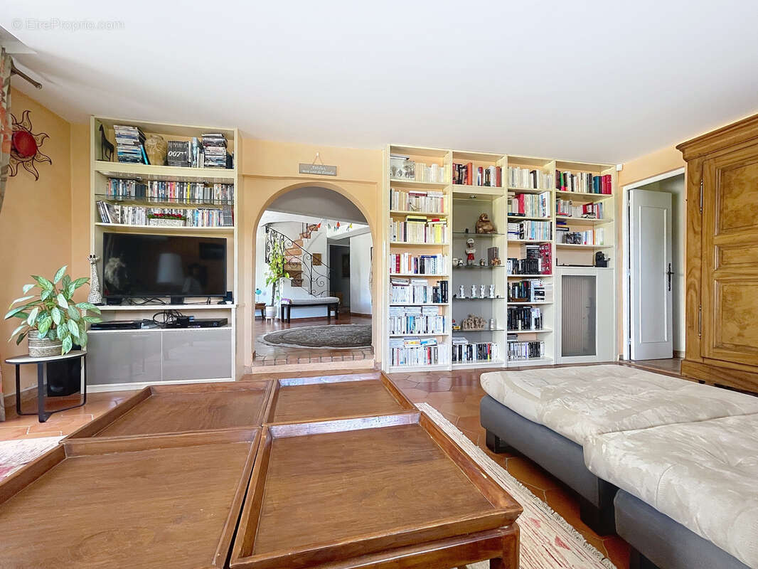 À VENDRE   Villa de charme avec vue mer, piscine chauffée et 6 chambres - photo 21