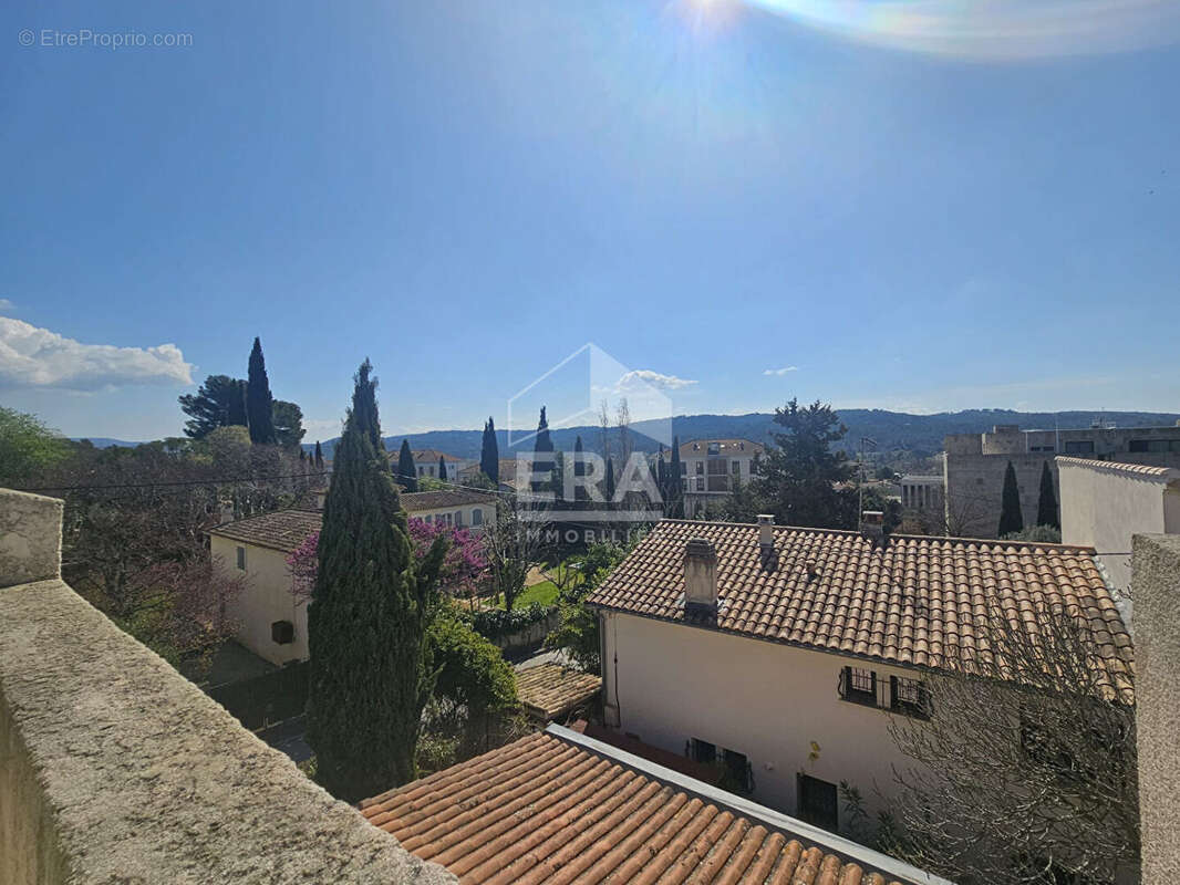 Appartement à AIX-EN-PROVENCE