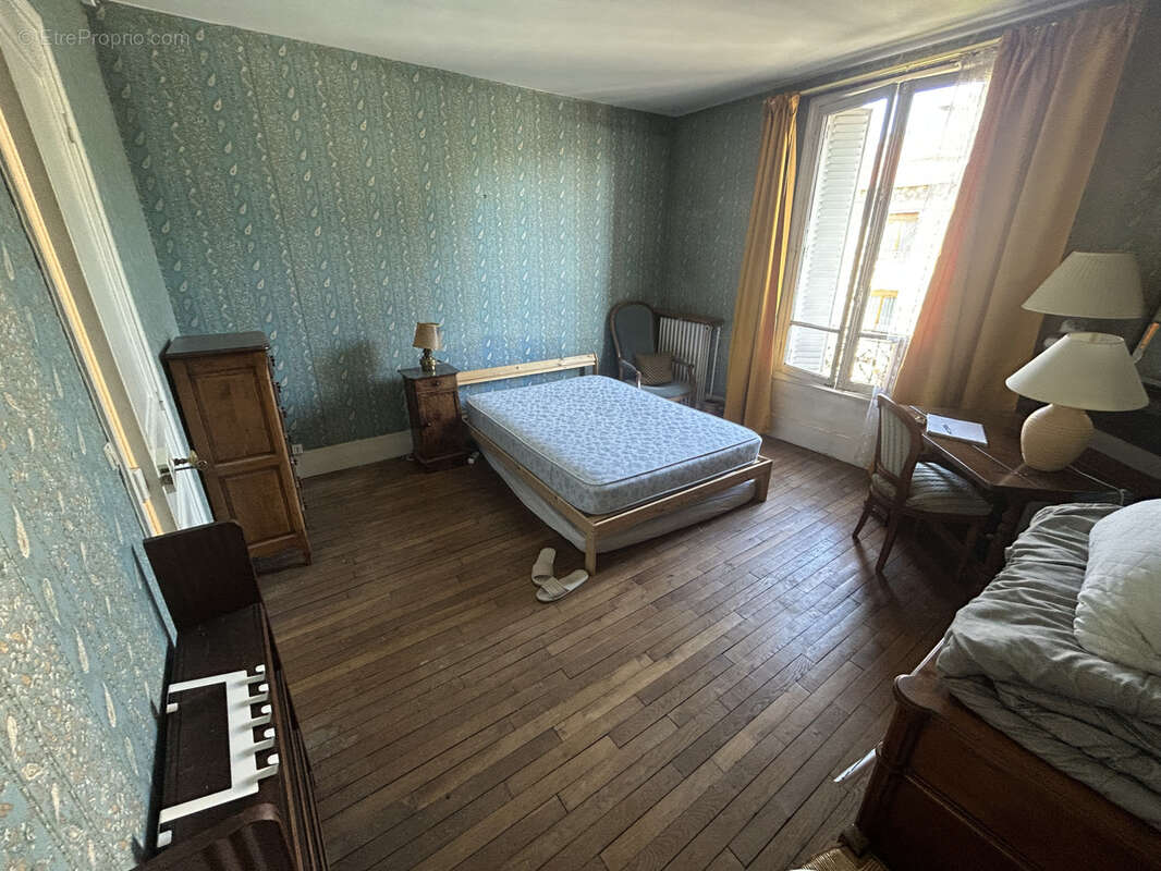 Maison à LE PERREUX-SUR-MARNE