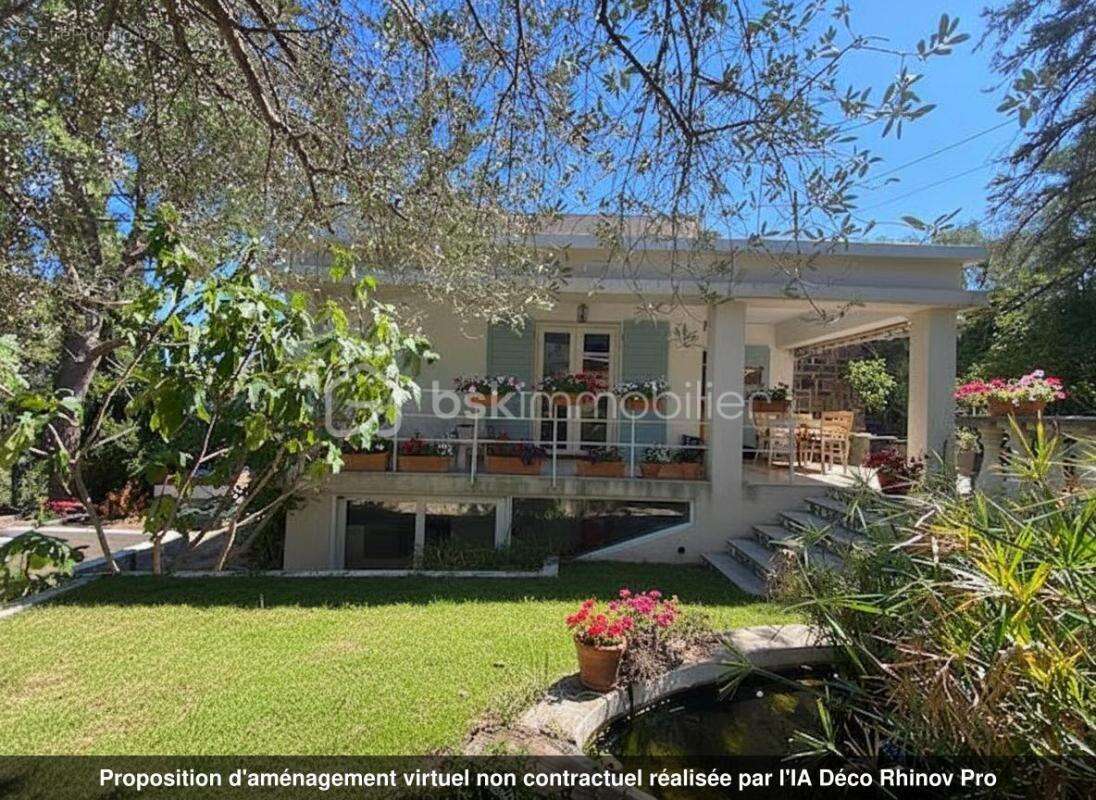 Maison à TOURRETTES