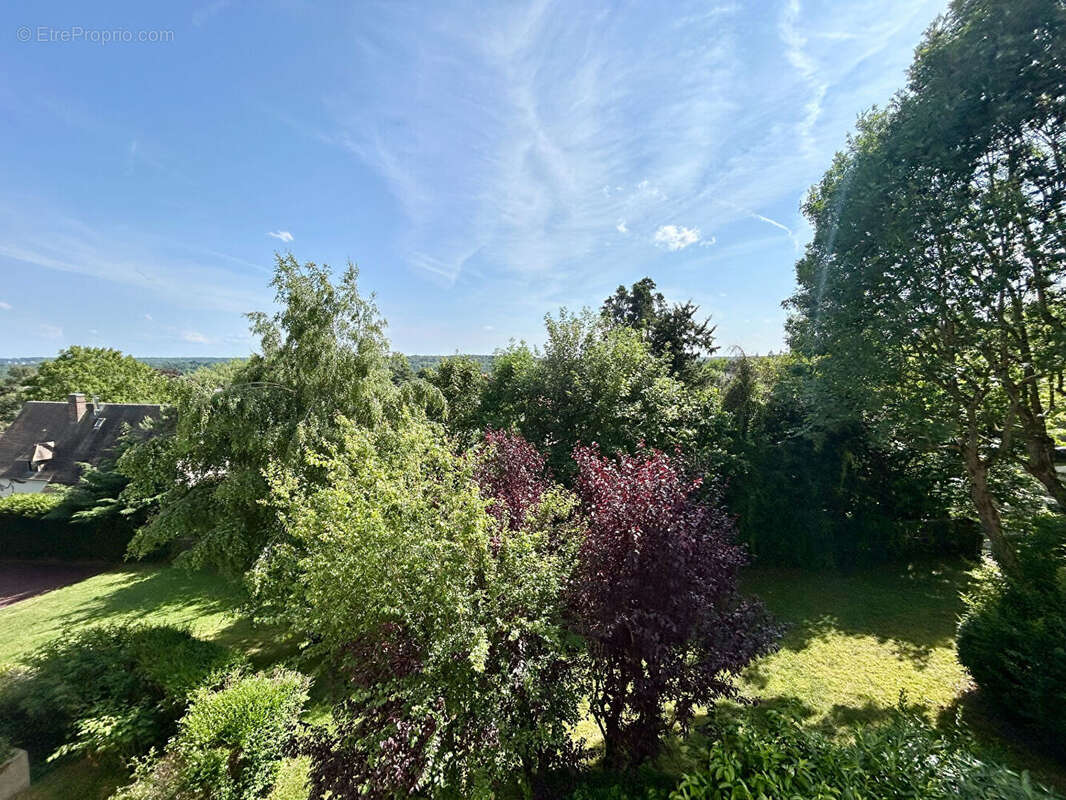 Appartement à GARCHES