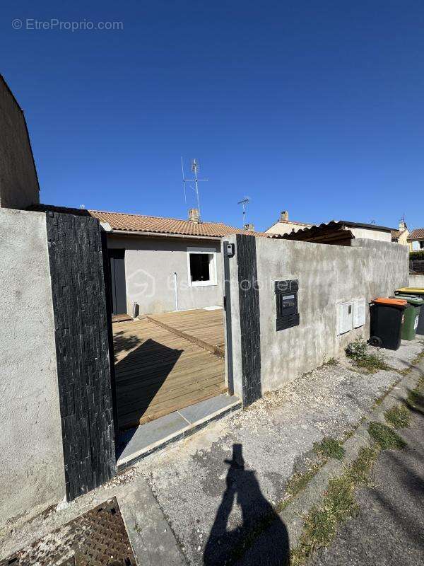 34500 beziers crouzette - villa plain pied 66m2 - 2 faces - rénovée - terrasse avant - jardinet arrière - photo 17