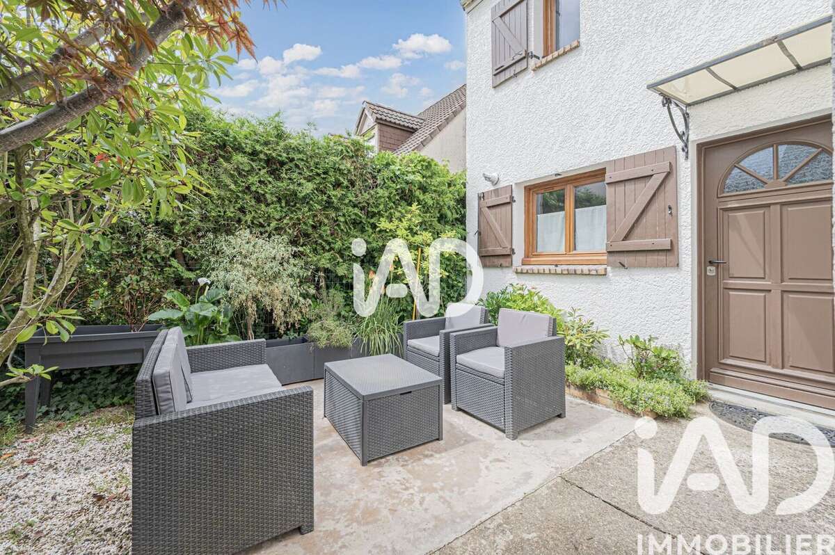Photo 3 - Maison à VEMARS