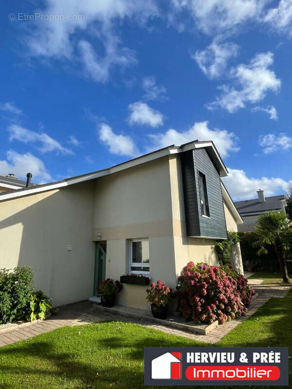 Maison à HEROUVILLE-SAINT-CLAIR