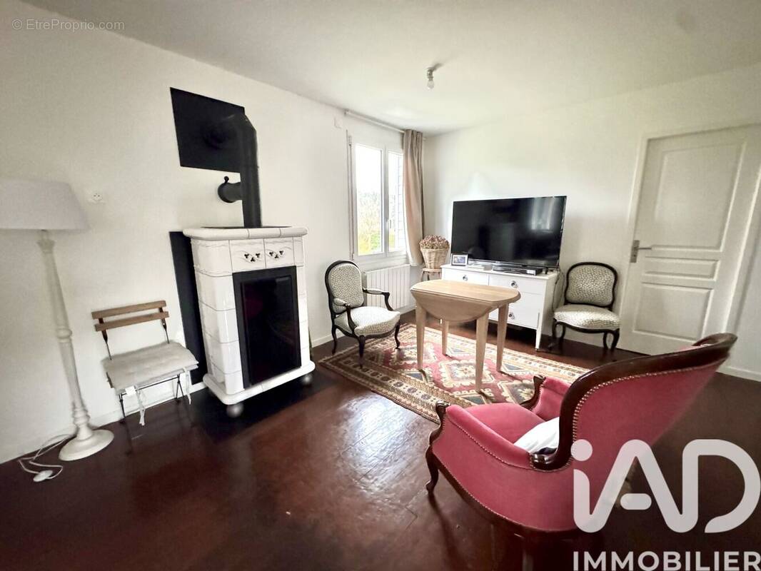 Photo 1 - Maison à PORT-EN-BESSIN-HUPPAIN