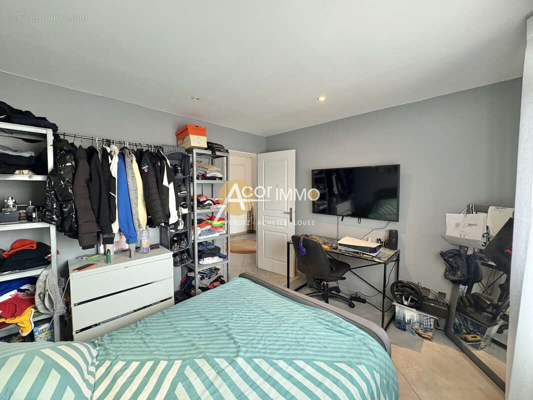 Toulon, Saint Jean, Appartement T2 de 57m2, Rénové,  Avec Balcon - photo 7