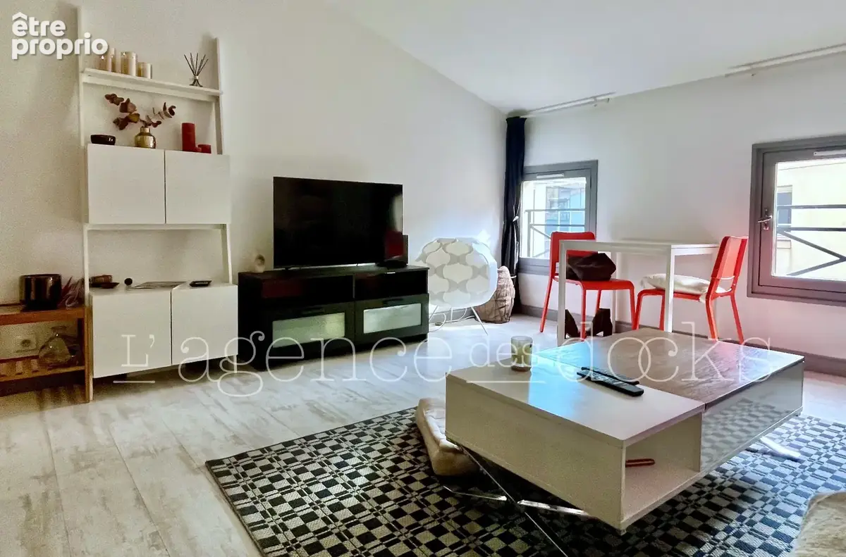 Bordeaux chartrons notre dame -  super t1bis/t2 avec cellier /local velo - trés bien placé - photo 4