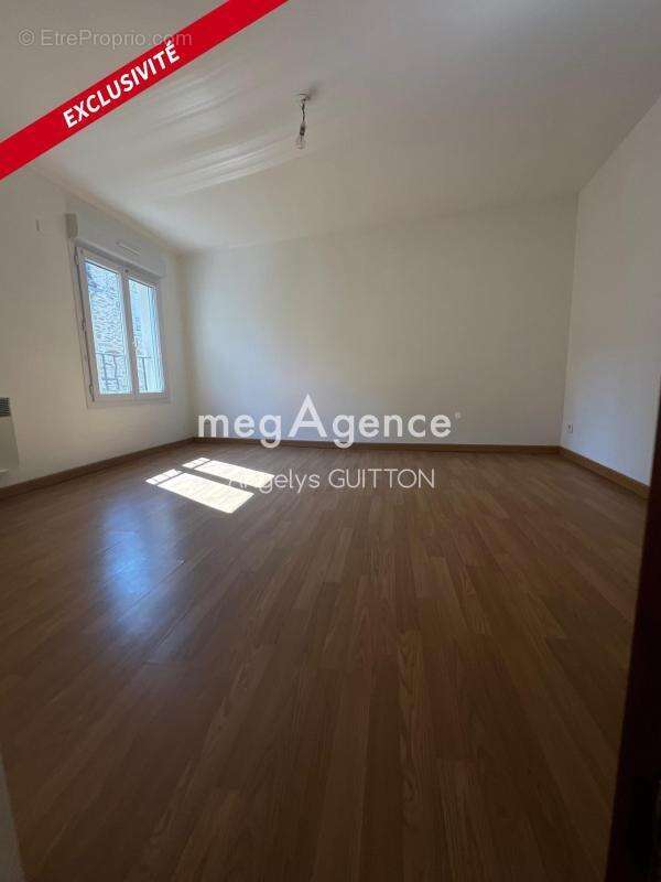 Maison à FRESNAY-SUR-SARTHE