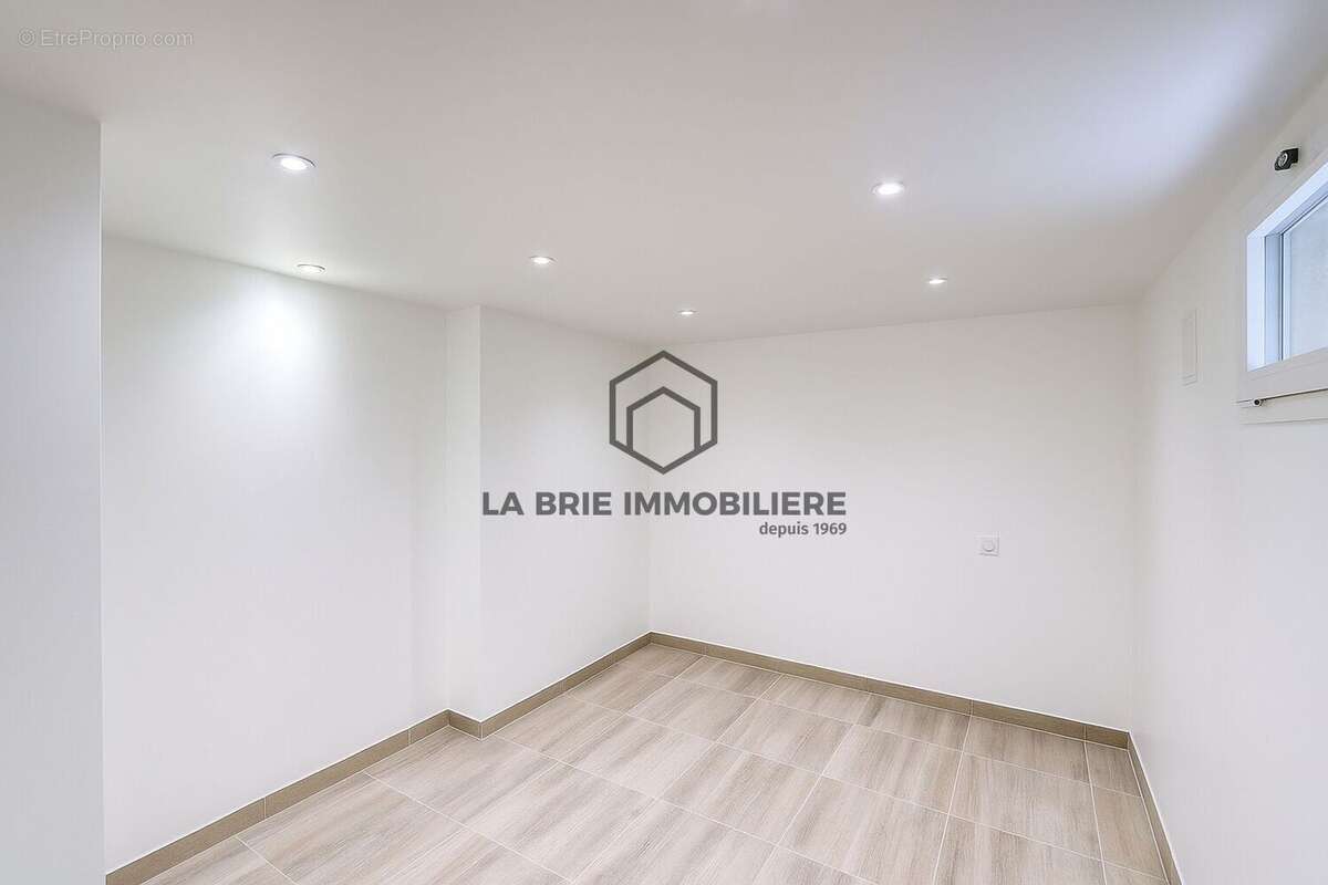 Maison à LA ROCHETTE