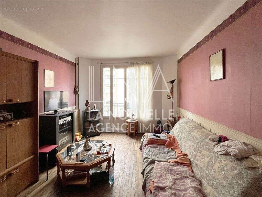 Appartement à LES LILAS