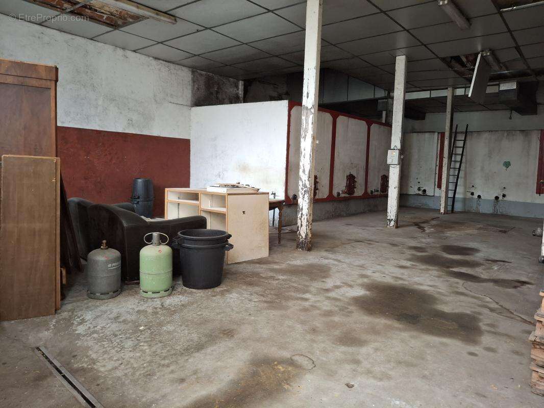 Maison à SAINT-LAMBERT-DU-LATTAY