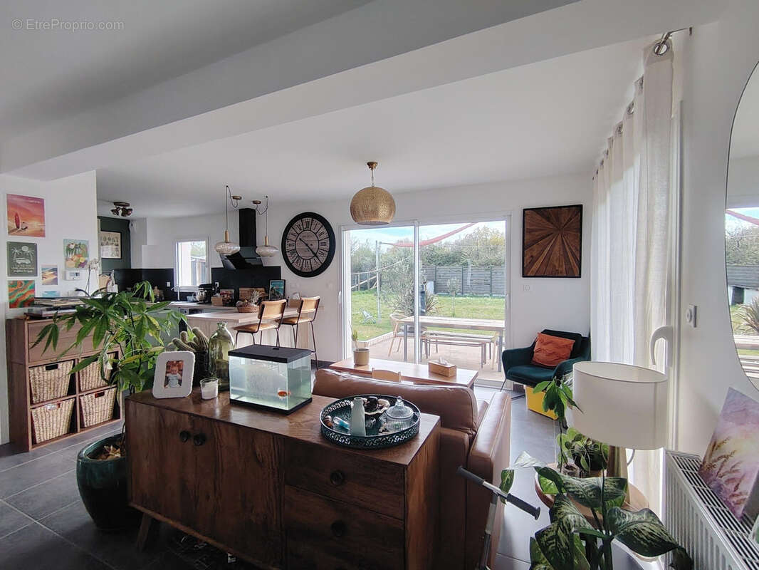 Maison à LA TURBALLE