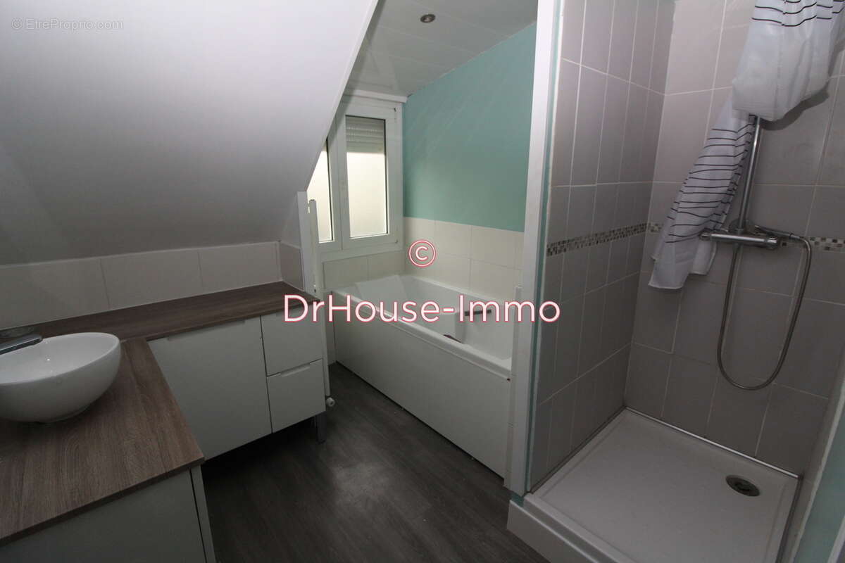 Maison à BRUAY-LA-BUISSIERE