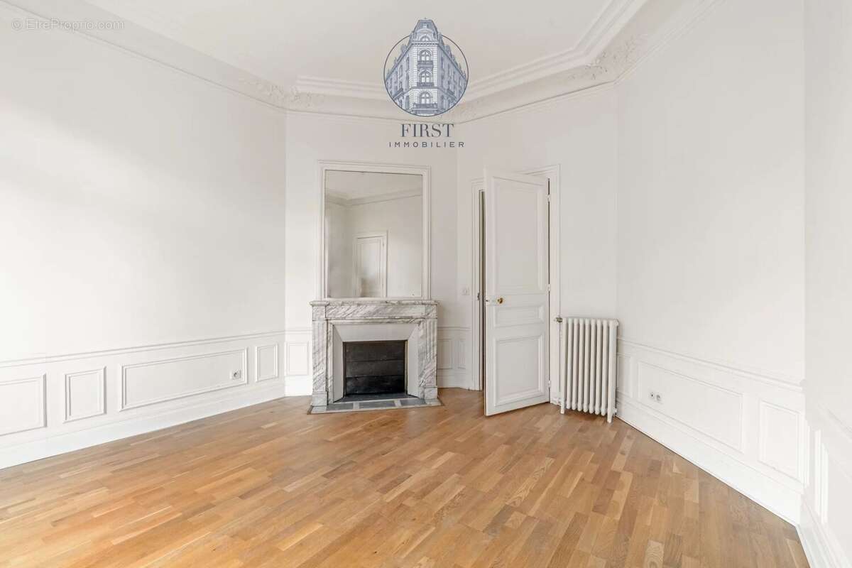 Paris 8e – triangle d’or – appartement de réception – immeuble haussmannien d’exception - photo 14
