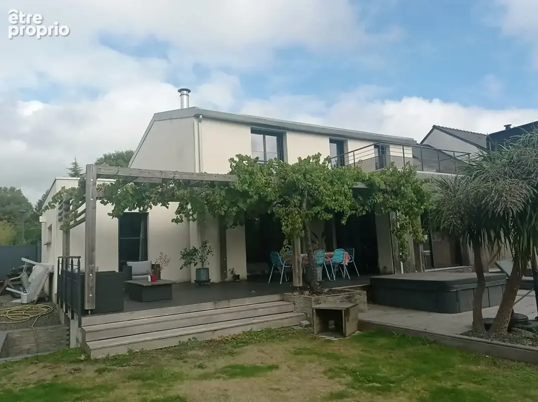 PROCHE AURAY - Maison contemporaine de 4 chambres avec garage. - photo 3