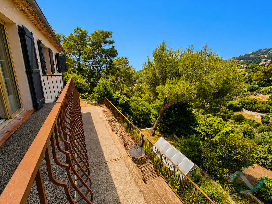 Maison à CARQUEIRANNE