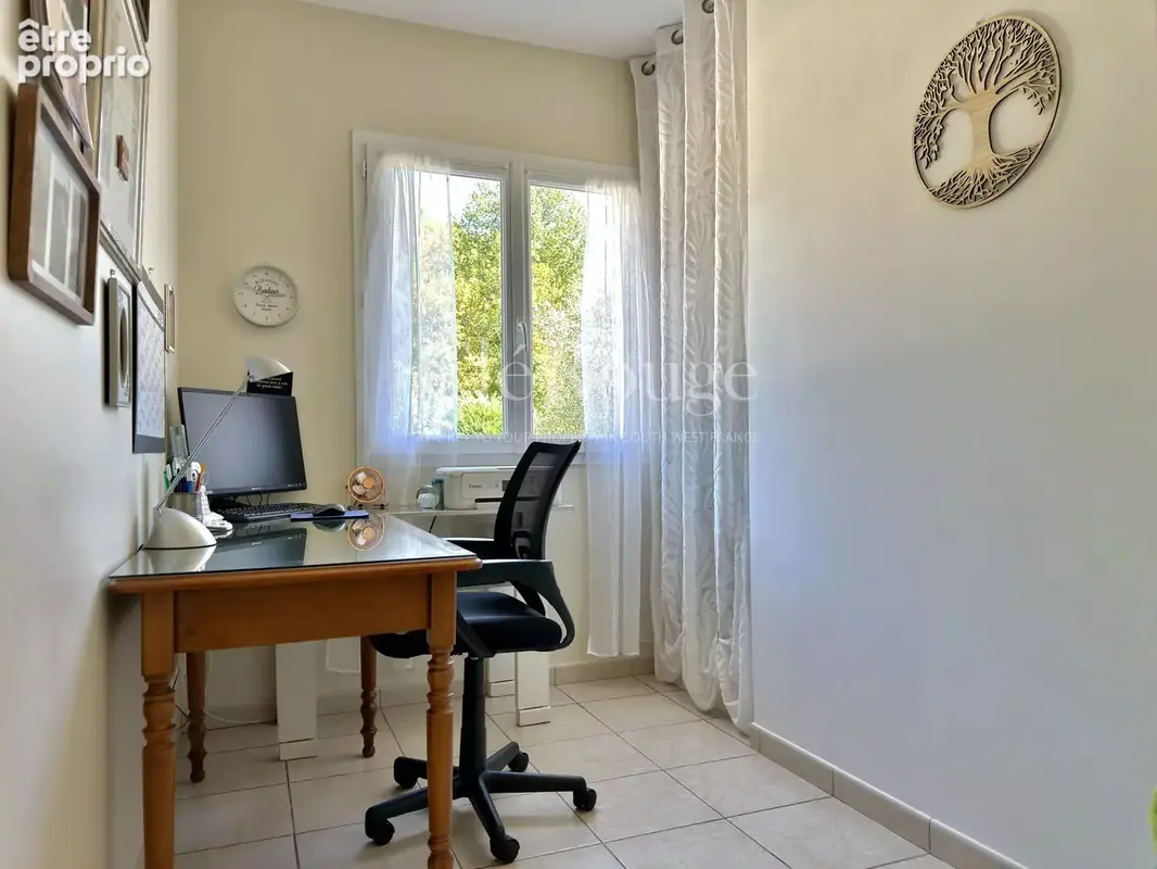 Proche de Pineuilh - Maison de plain pied avec magnifiaue jardin paysager - photo 10