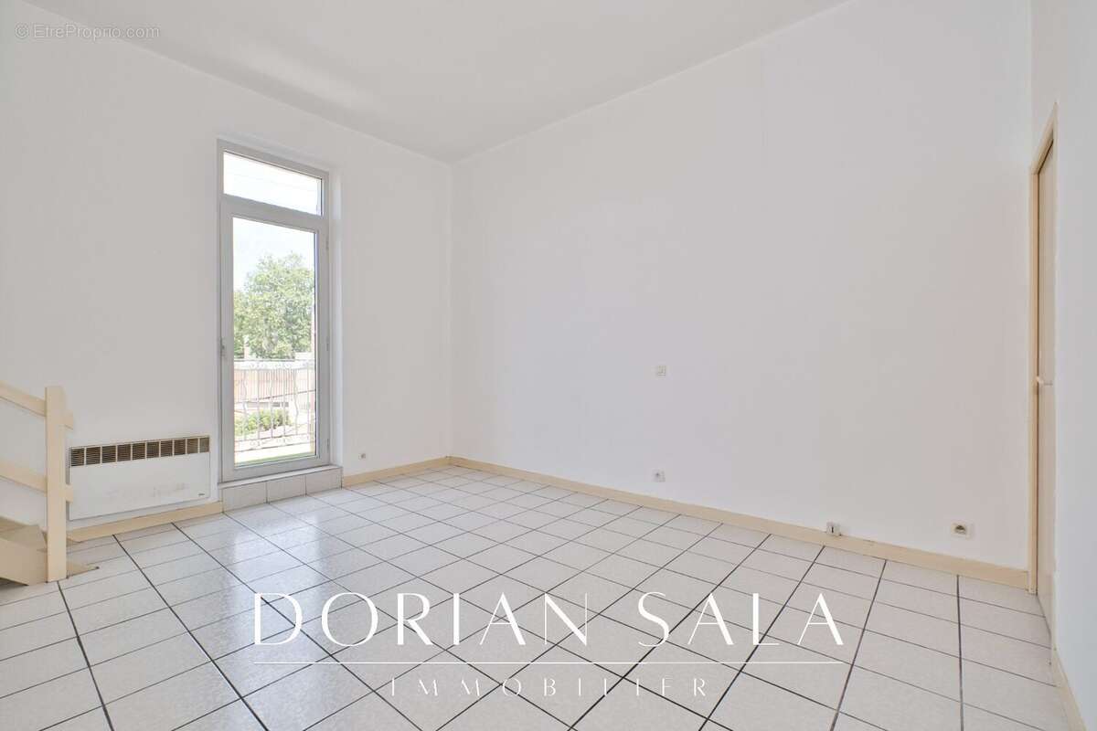 Appartement à MARSEILLE-9E