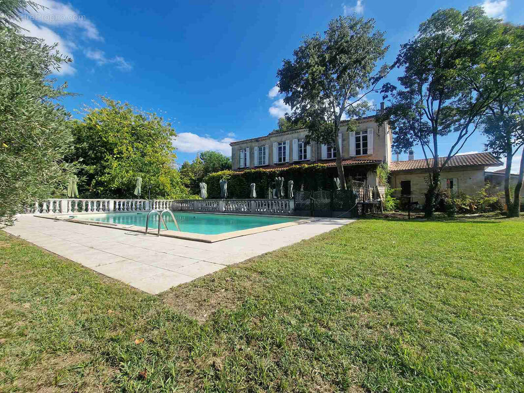 Maison à VILLENAVE-D'ORNON