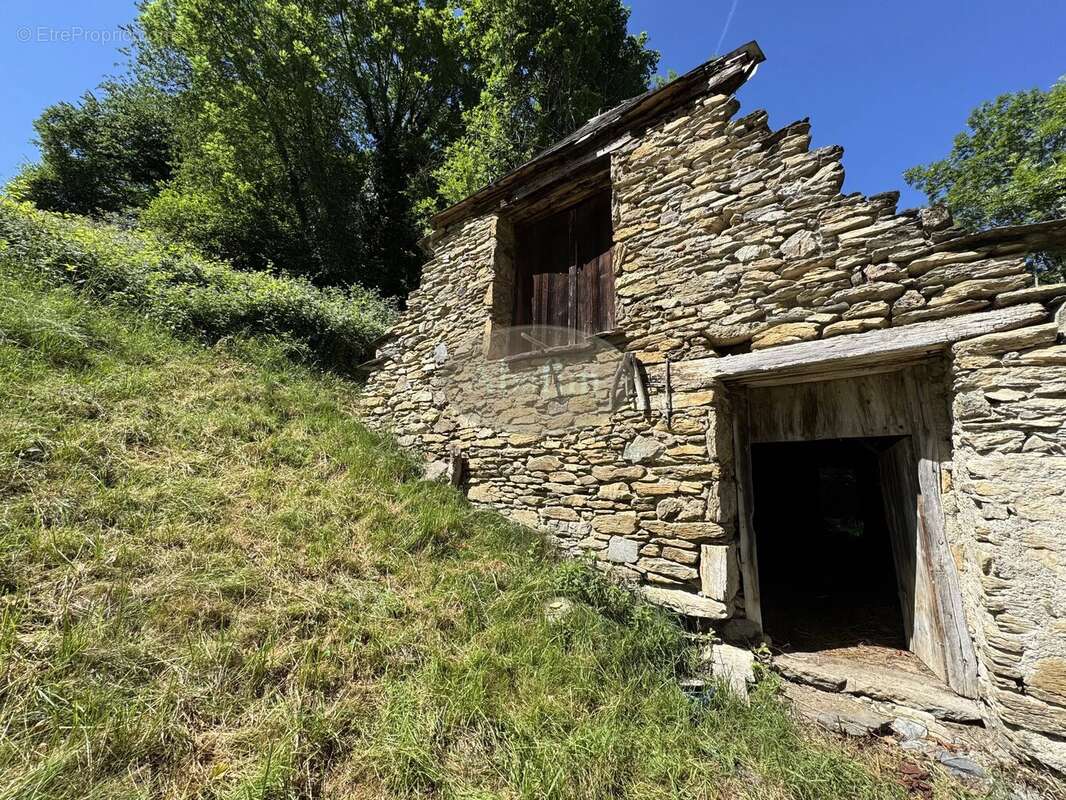 Maison à CAMPAN