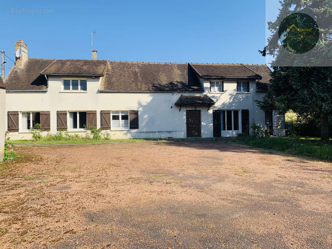 Maison à DOLLOT