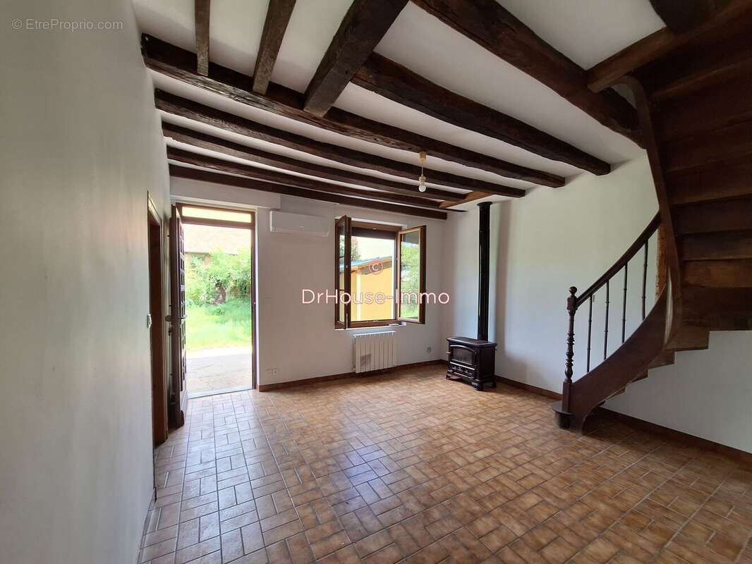 Maison 112 m² à Laigne-En-Belin  - photo 8