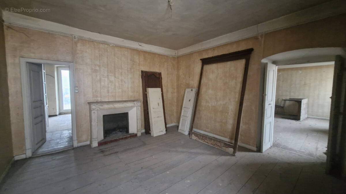 Appartement à CORTE