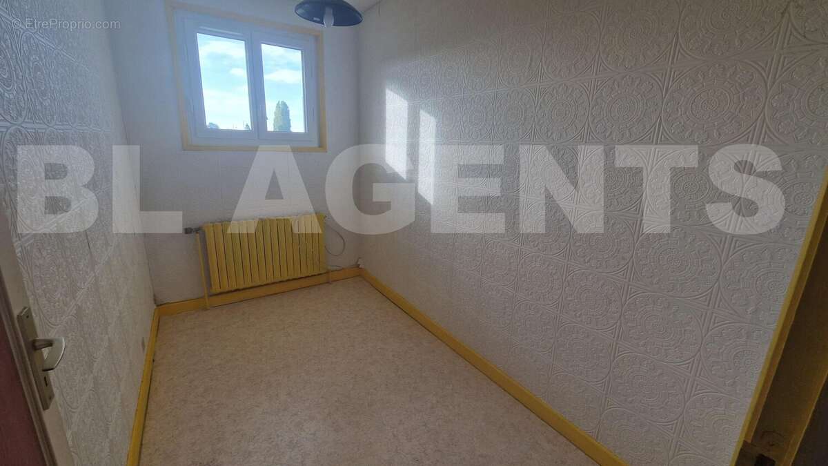 8 - Maison à SOURDUN