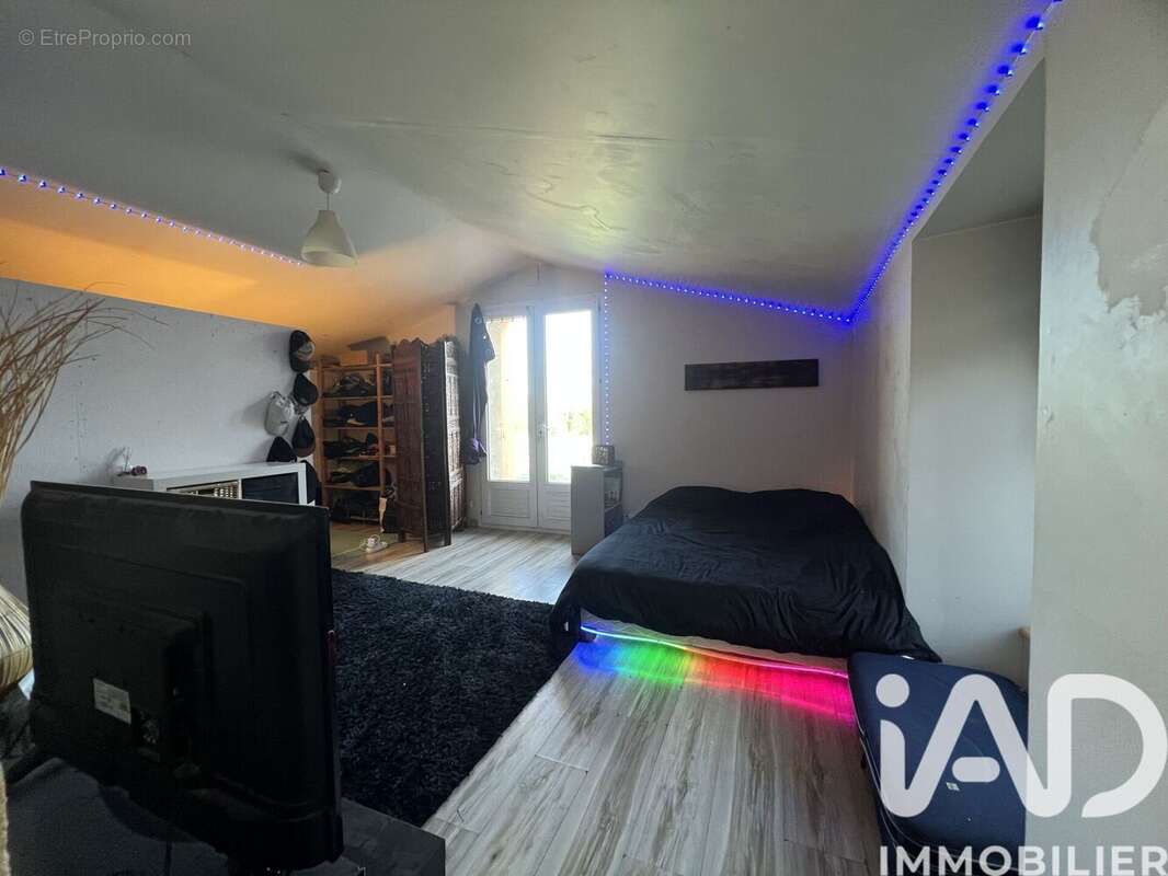 Photo 8 - Maison à SAINT-CLEMENTIN