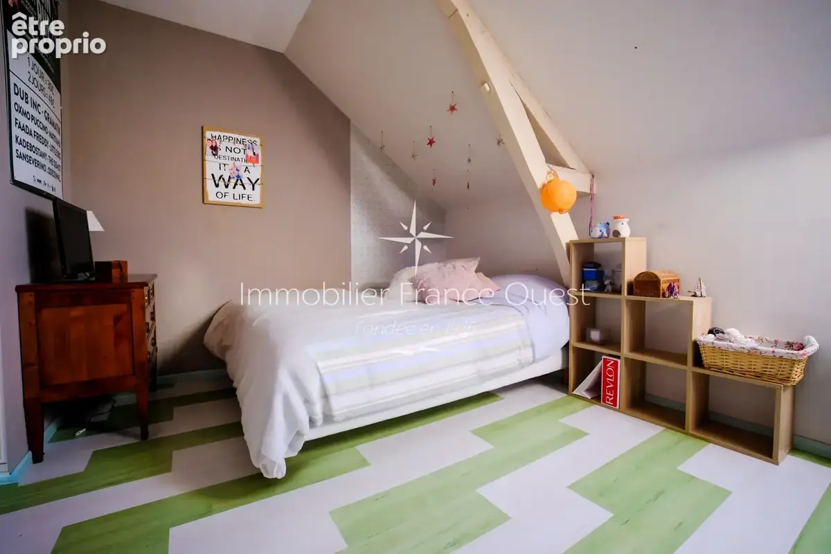 Propriété de caractère avec piscine, étang et dépendances - photo 16