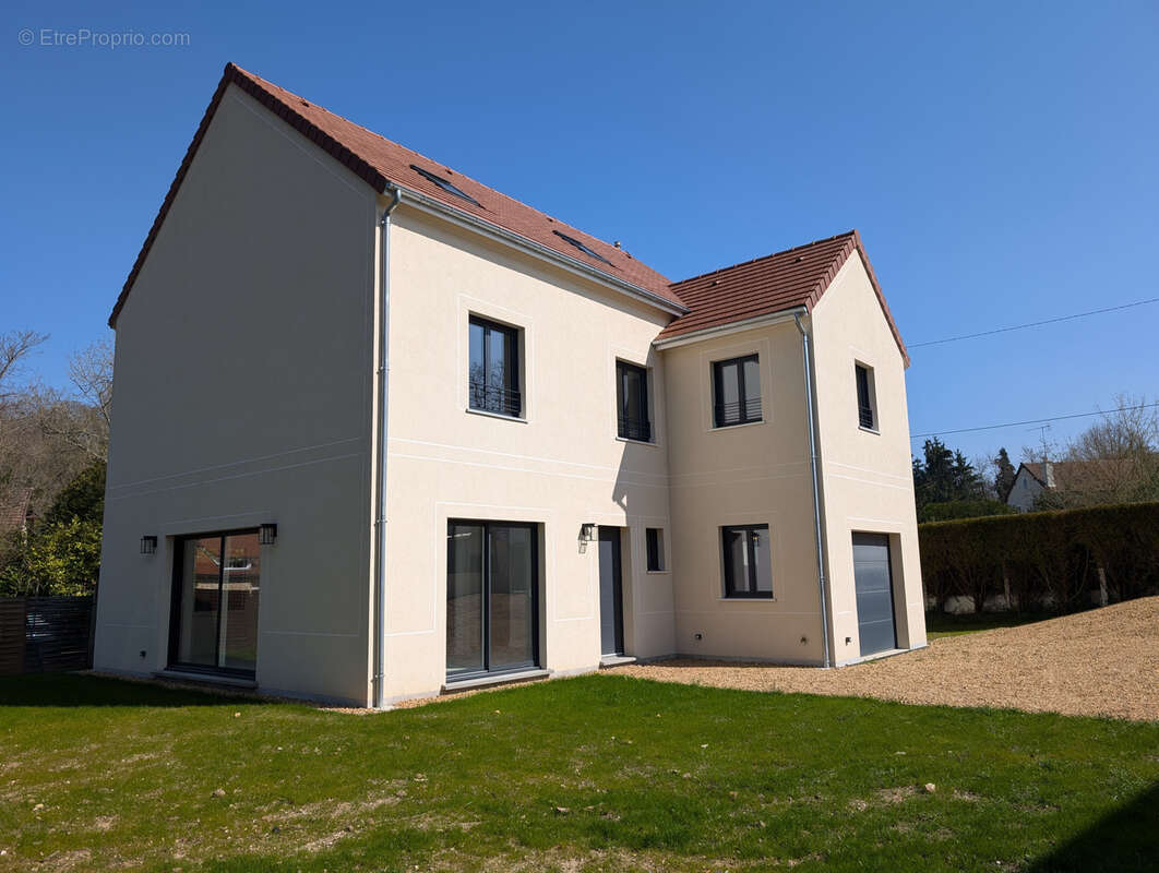 Maison à MONTFORT-L&#039;AMAURY