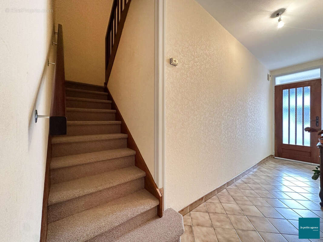 Maison à EQUEURDREVILLE-HAINNEVILLE