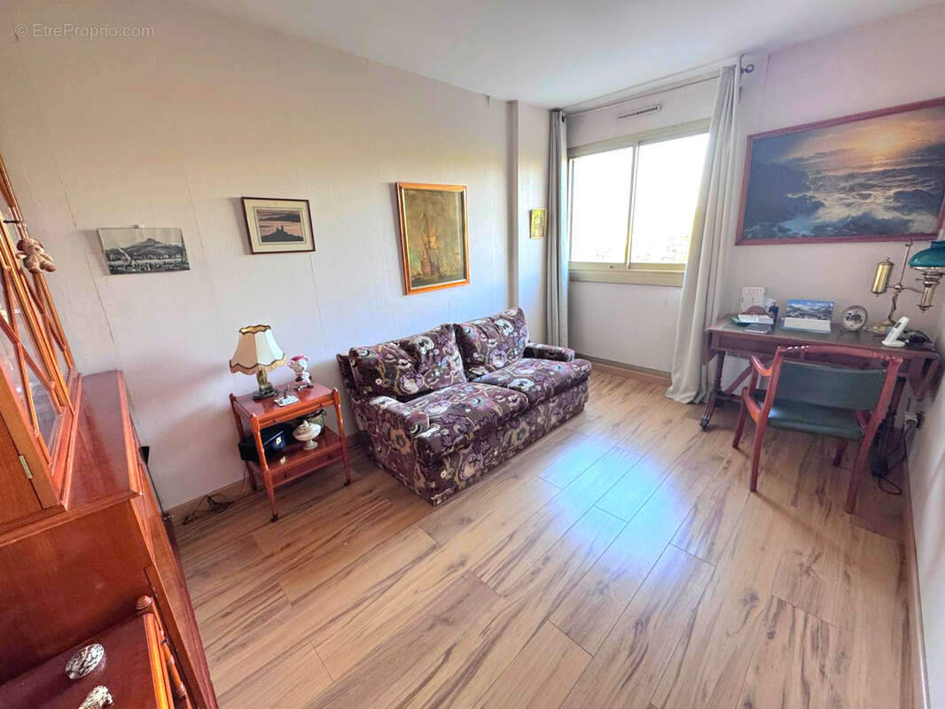 Appartement à MARSEILLE-9E