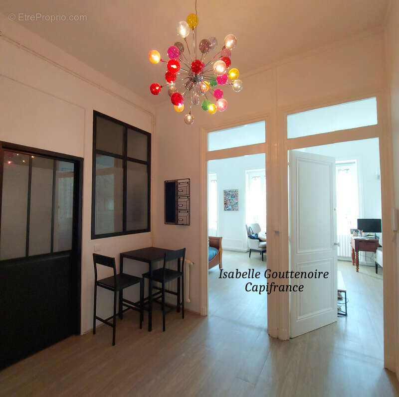 Appartement à TASSIN-LA-DEMI-LUNE